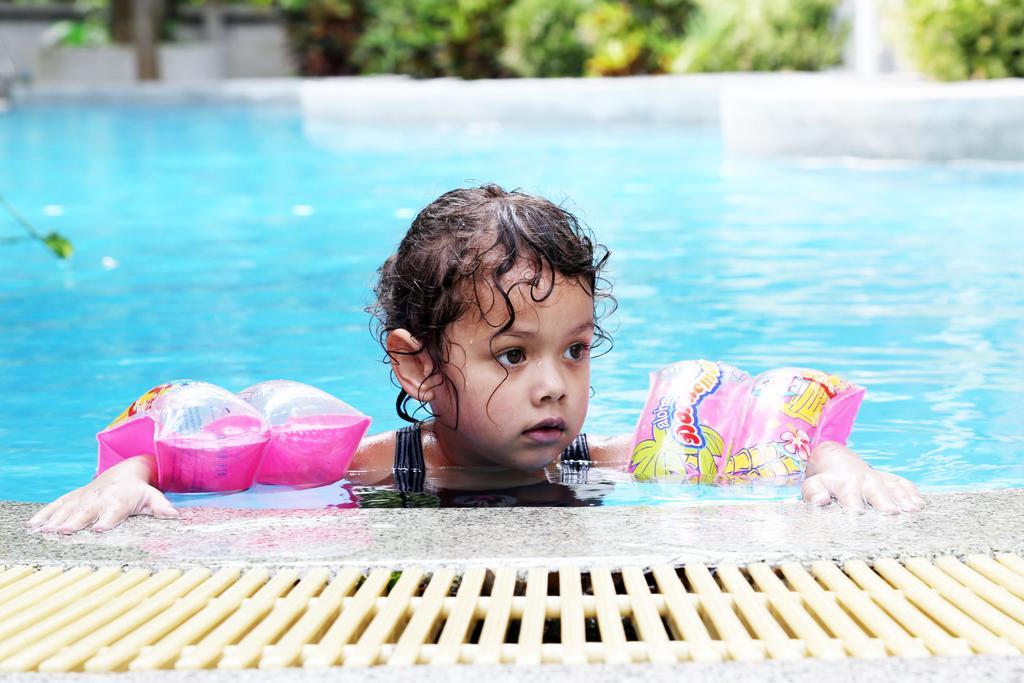 Naka Resort Kamala Beach Eksteriør billede