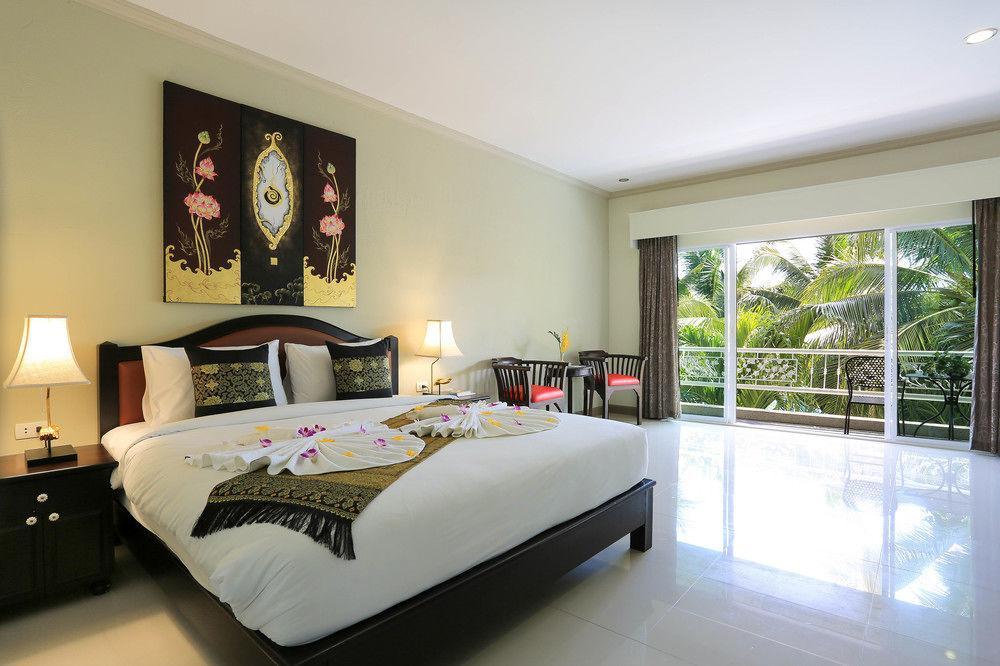 Naka Resort Kamala Beach Eksteriør billede