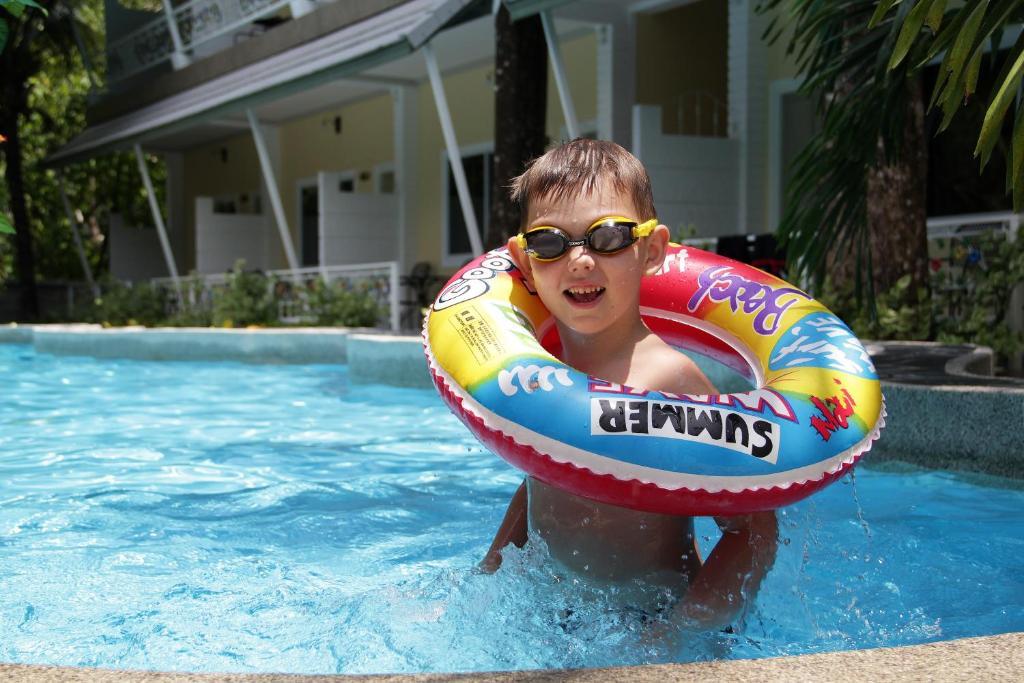 Naka Resort Kamala Beach Eksteriør billede