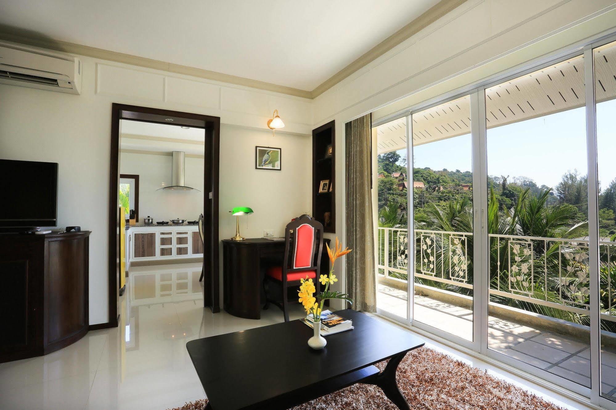 Naka Resort Kamala Beach Eksteriør billede