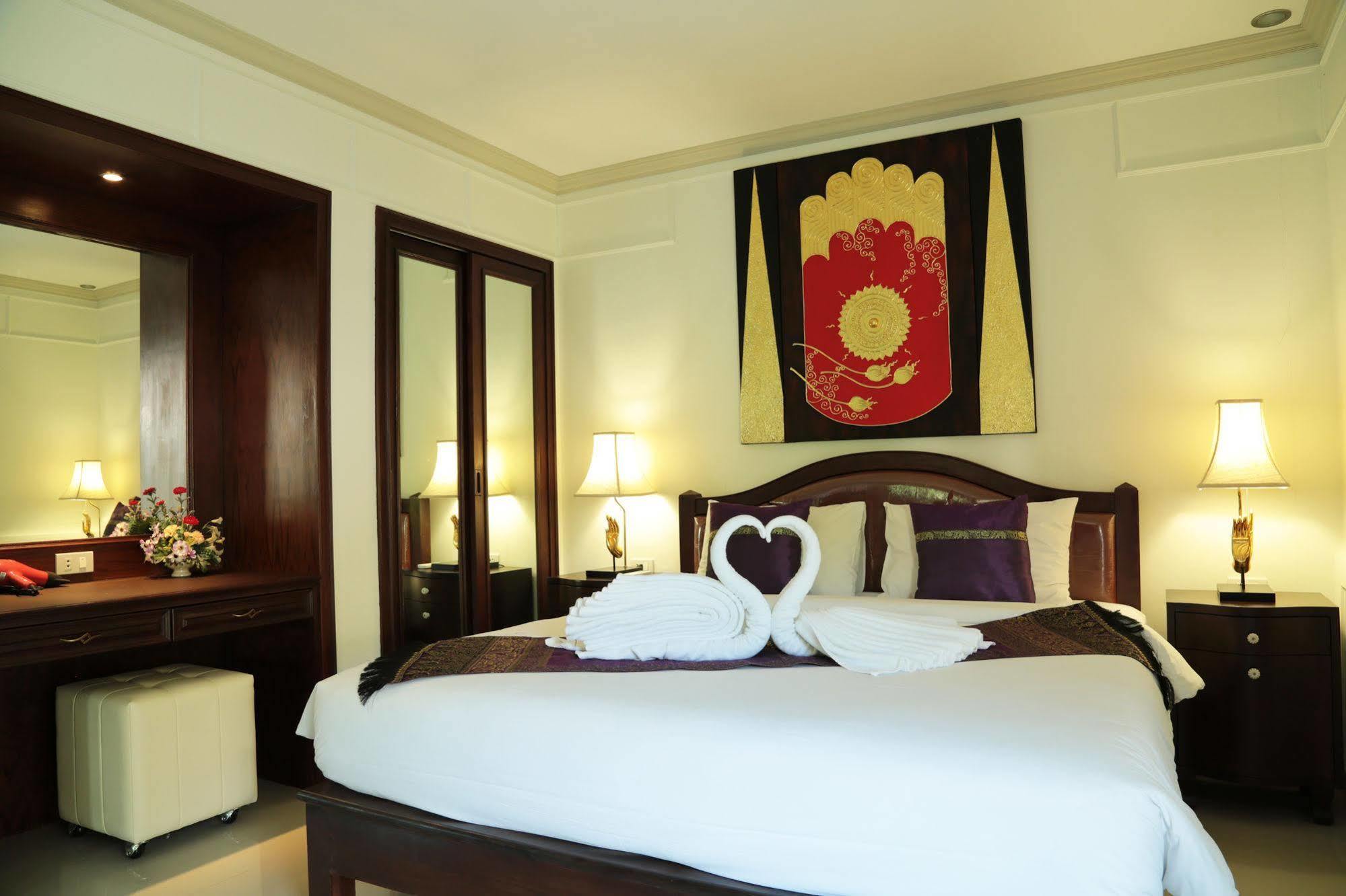 Naka Resort Kamala Beach Eksteriør billede